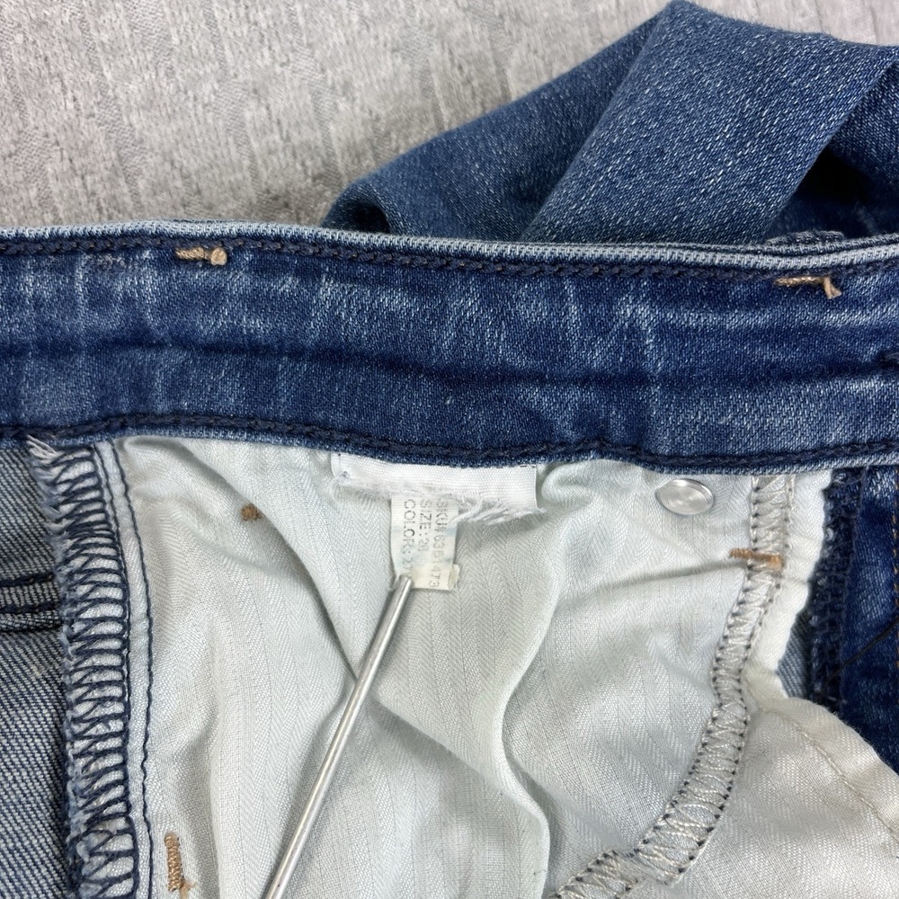 Abercrombie & Fitch Women's Bootcut Jeans in Medium Blue Wash - Picture 9 of 9